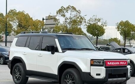 Toyota Land Cruiser Prado, 2024 год, 10 500 000 рублей, 3 фотография