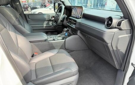 Toyota Land Cruiser Prado, 2024 год, 10 500 000 рублей, 8 фотография