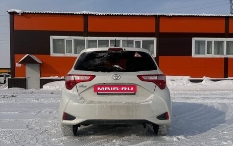 Toyota Vitz, 2018 год, 1 150 000 рублей, 6 фотография