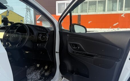 Toyota Vitz, 2018 год, 1 150 000 рублей, 14 фотография