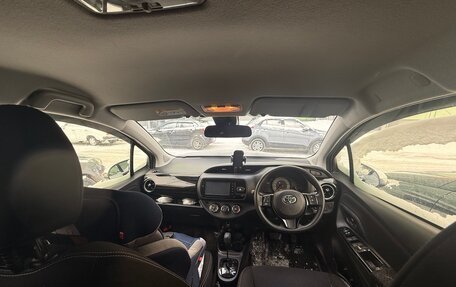 Toyota Vitz, 2018 год, 1 150 000 рублей, 10 фотография