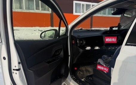 Toyota Vitz, 2018 год, 1 150 000 рублей, 13 фотография