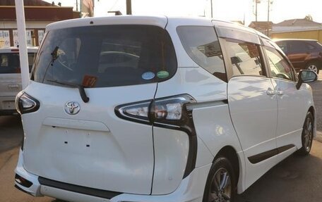 Toyota Sienta II, 2021 год, 1 250 000 рублей, 4 фотография