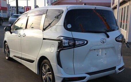 Toyota Sienta II, 2021 год, 1 250 000 рублей, 5 фотография