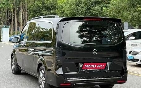 Mercedes-Benz Vito, 2022 год, 5 380 000 рублей, 3 фотография