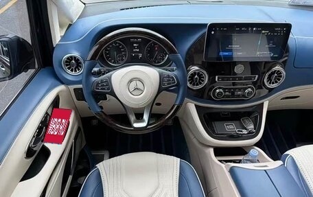 Mercedes-Benz Vito, 2022 год, 5 380 000 рублей, 12 фотография