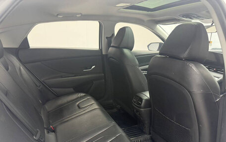 Hyundai Elantra, 2023 год, 1 850 000 рублей, 16 фотография