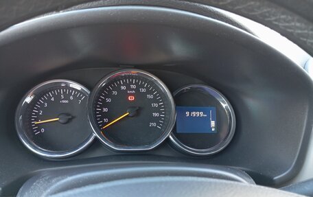 Renault Logan II, 2018 год, 900 000 рублей, 1 фотография