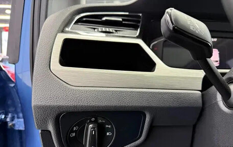 Volkswagen Touran III, 2022 год, 2 053 444 рублей, 16 фотография