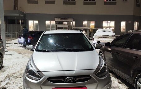 Hyundai Solaris II рестайлинг, 2013 год, 510 000 рублей, 2 фотография