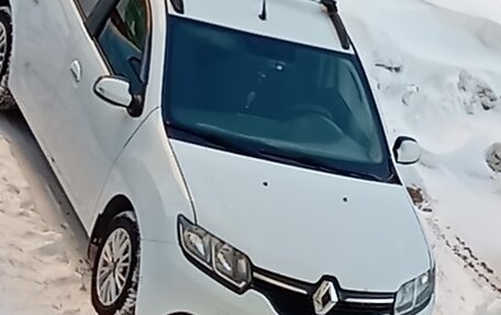 Renault Logan II, 2018 год, 900 000 рублей, 19 фотография