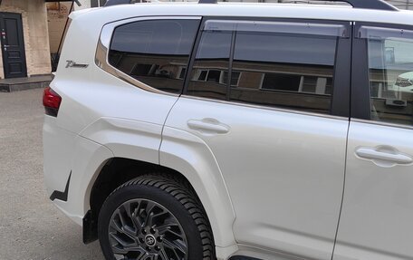 Toyota Land Cruiser, 2021 год, 11 000 000 рублей, 16 фотография