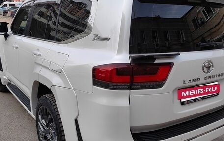 Toyota Land Cruiser, 2021 год, 11 000 000 рублей, 10 фотография