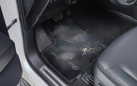 Toyota Land Cruiser, 2021 год, 11 000 000 рублей, 31 фотография