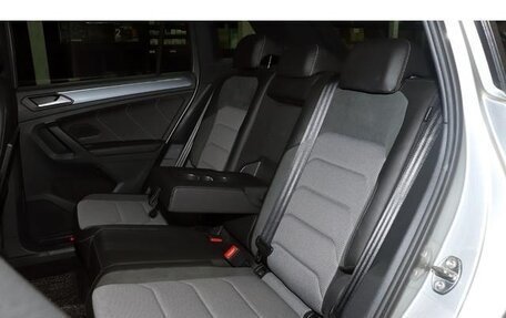 Volkswagen Tiguan II, 2018 год, 2 100 000 рублей, 25 фотография