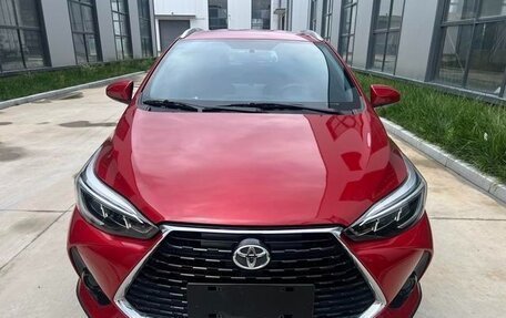 Toyota Yaris XP150 рестайлинг, 2022 год, 1 200 008 рублей, 2 фотография