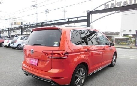 Volkswagen Touran III, 2017 год, 1 330 000 рублей, 8 фотография