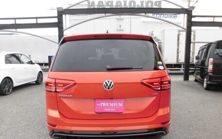 Volkswagen Touran III, 2017 год, 1 330 000 рублей, 7 фотография