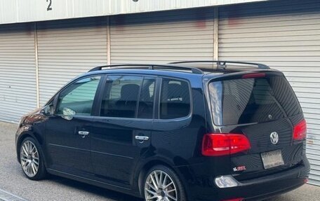 Volkswagen Touran III, 2015 год, 1 080 000 рублей, 5 фотография