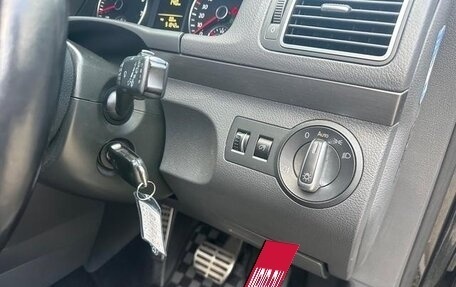 Volkswagen Touran III, 2015 год, 1 080 000 рублей, 17 фотография