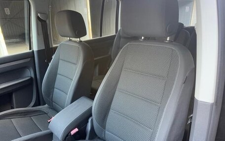 Volkswagen Touran III, 2015 год, 1 080 000 рублей, 21 фотография