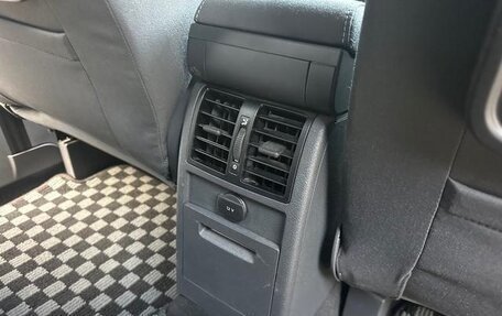 Volkswagen Touran III, 2015 год, 1 080 000 рублей, 26 фотография