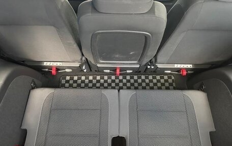 Volkswagen Touran III, 2015 год, 1 080 000 рублей, 29 фотография