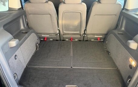 Volkswagen Touran III, 2015 год, 1 080 000 рублей, 35 фотография