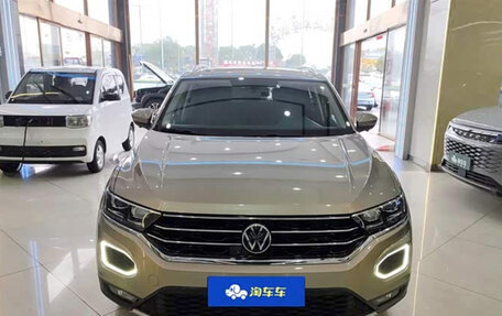 Volkswagen T-Roc I, 2022 год, 1 496 900 рублей, 2 фотография