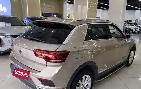 Volkswagen T-Roc I, 2022 год, 1 496 900 рублей, 3 фотография