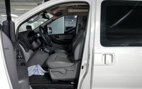 Hyundai Grand Starex Grand Starex I рестайлинг 2, 2020 год, 4 799 000 рублей, 12 фотография