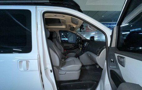 Hyundai Grand Starex Grand Starex I рестайлинг 2, 2020 год, 4 799 000 рублей, 25 фотография