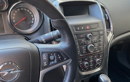 Opel Astra J, 2013 год, 1 250 000 рублей, 10 фотография