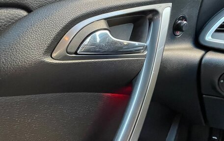 Opel Astra J, 2013 год, 1 250 000 рублей, 24 фотография