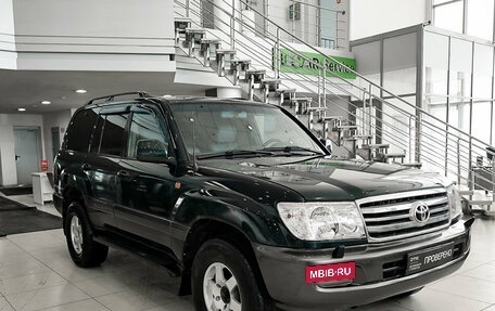 Toyota Land Cruiser 100 рестайлинг 2, 2006 год, 1 750 000 рублей, 3 фотография