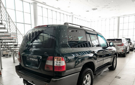 Toyota Land Cruiser 100 рестайлинг 2, 2006 год, 1 750 000 рублей, 5 фотография
