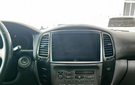 Toyota Land Cruiser 100 рестайлинг 2, 2006 год, 1 750 000 рублей, 15 фотография