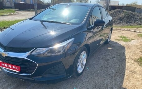 Chevrolet Cruze II, 2019 год, 990 000 рублей, 2 фотография