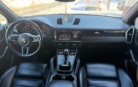 Porsche Cayenne III, 2019 год, 4 600 000 рублей, 28 фотография