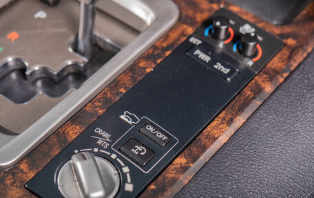 Toyota Land Cruiser 200, 2012 год, 4 499 000 рублей, 17 фотография