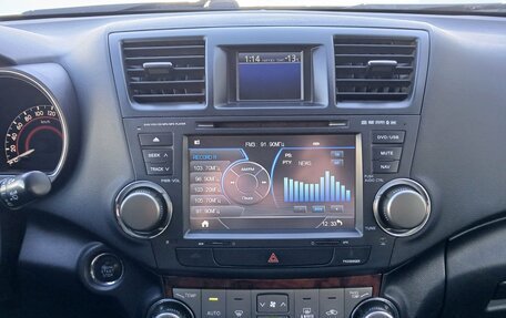 Toyota Highlander III, 2012 год, 2 454 000 рублей, 14 фотография