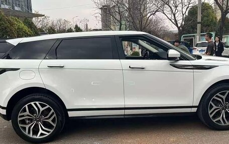 Land Rover Range Rover Evoque II, 2023 год, 4 500 000 рублей, 4 фотография