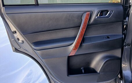 Toyota Highlander III, 2012 год, 2 454 000 рублей, 25 фотография