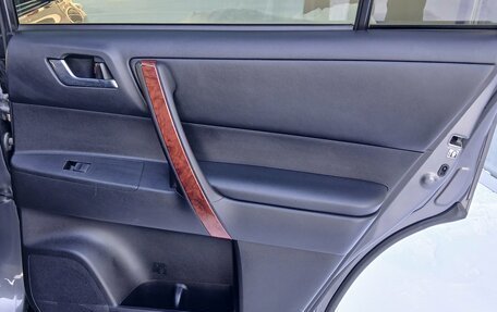 Toyota Highlander III, 2012 год, 2 454 000 рублей, 24 фотография