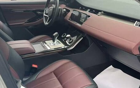 Land Rover Range Rover Evoque II, 2023 год, 4 500 000 рублей, 10 фотография