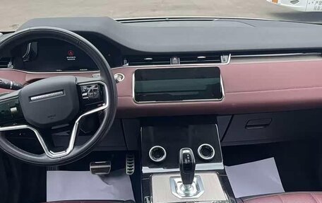 Land Rover Range Rover Evoque II, 2023 год, 4 500 000 рублей, 9 фотография