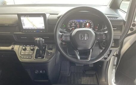 Honda Stepwgn, 2023 год, 2 320 555 рублей, 11 фотография