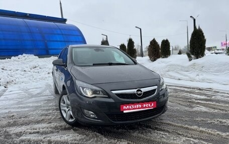 Opel Astra J, 2010 год, 665 555 рублей, 3 фотография
