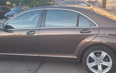 Mercedes-Benz S-Класс, 2012 год, 1 700 000 рублей, 6 фотография