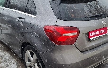 Mercedes-Benz A-Класс, 2015 год, 1 550 000 рублей, 2 фотография